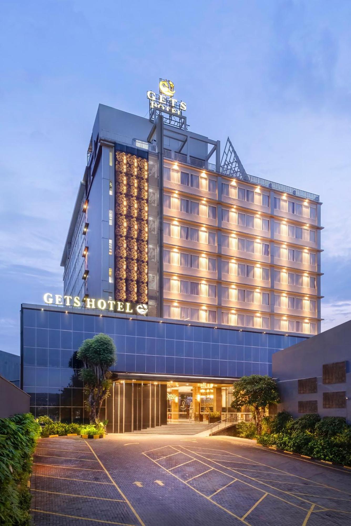 Hotel Gets Hotel Semarang 4*