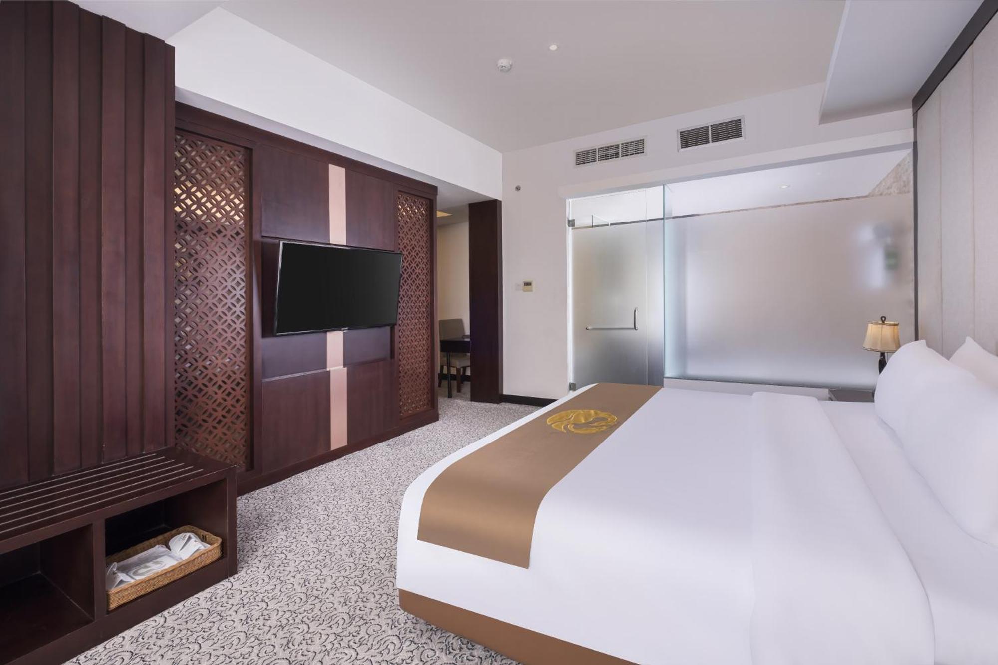 Hotel Gets Hotel Semarang 4*